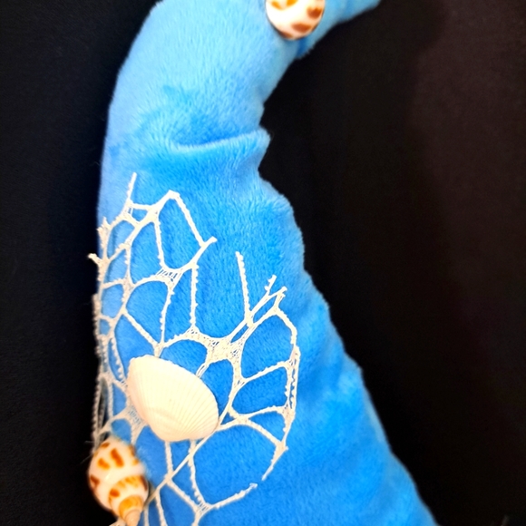 Beach Ready Gnomes - Picture 2 of 6